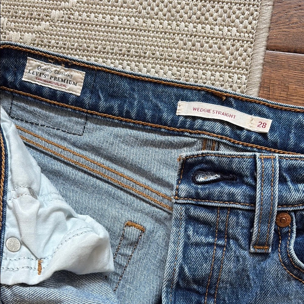 Wedgie straight Levi’s size 28 - Picture 7 of 10